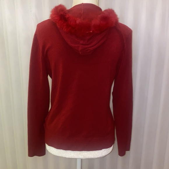 BCBG Sweater - Picture 5 of 6